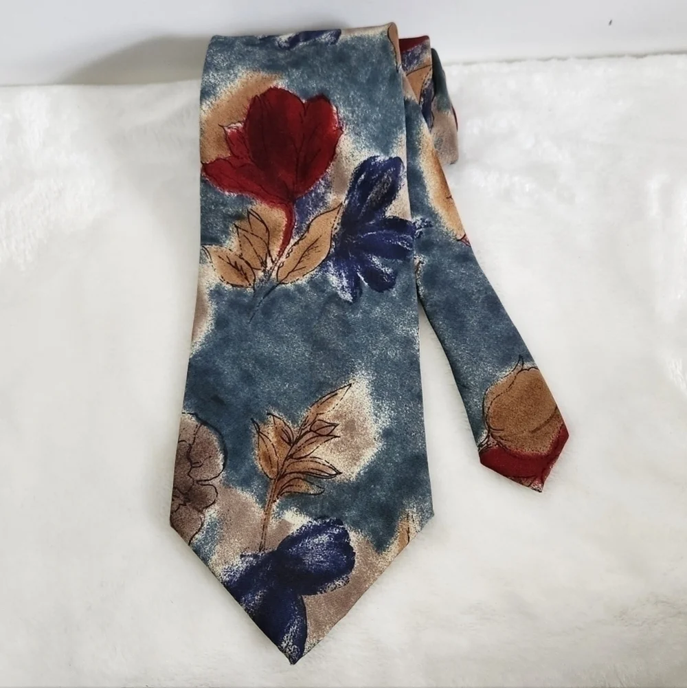 417 By Van Heusen Silk Floral Flower Blue Tan Burgundy Necktie Tie